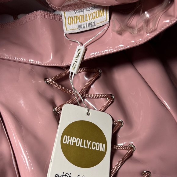 Of Corset Lace Up Vinyl Mini Skirt in Mauve - Picture 4 of 6